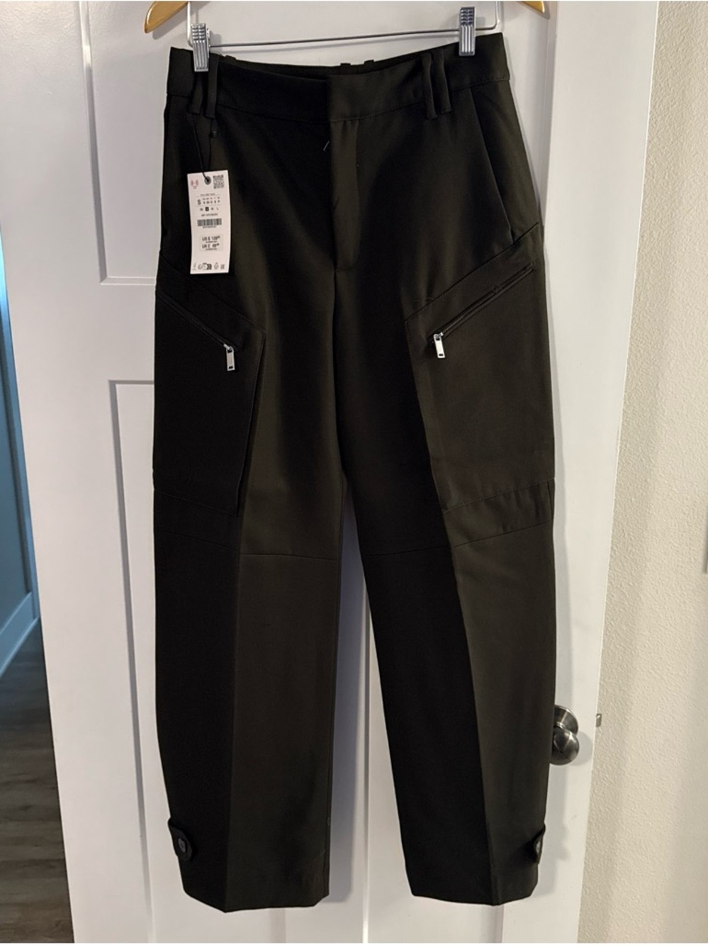 Men's Black Utility Zip-Pocket Pants